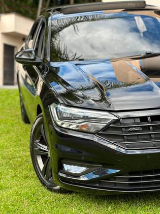 VOLKSWAGEN JETTA 1.4 250 TSI TOTAL FLEX R-LINE TIPTRONIC VOLKSWAGEN JETTA 1.4 250 TSI TOTAL FLEX R-LINE TIPTRONIC